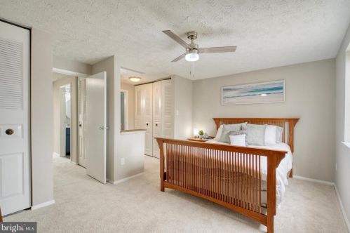 8359 Bark Tree Ct, Springfield VA  22153-3832 exterior