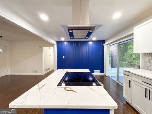 180 Lydia Dr, Atlanta GA  30315-8416 exterior