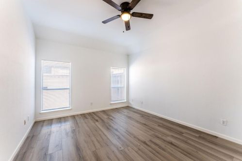 7642 Chadwick Ct, Dallas TX 75248-1600 exterior