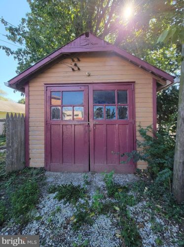 1123 Harrisburg Pike, Carlisle PA  17013-1618 exterior