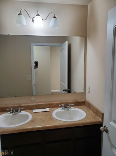 5496 Keyhaven Pl, Atlanta GA  30349-2759 exterior