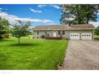 105 Robert Rd, Yorktown, VA 23693-2008