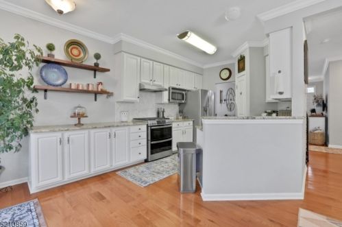 87 Thomastown Rd, Dover NJ 07803-3019 exterior