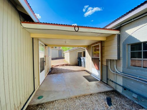 80 Main St, Leeds UT 84746-8001 exterior