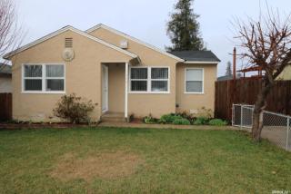 1115 Manor Dr, Modesto, CA 95351-2218