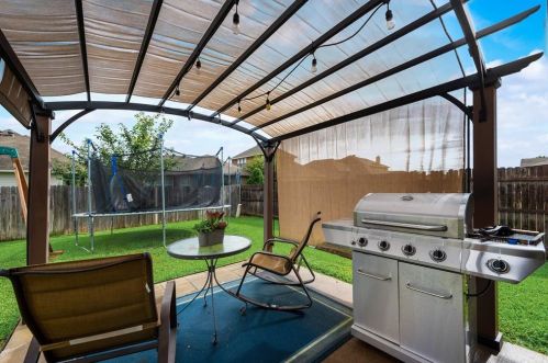 509 Flowering Plum Ln, Fort Worth TX  76140-6558 exterior