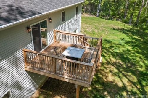 850 Upper Maple St, Killingly CT  06241-2229 exterior