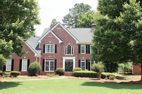 2677 Dunmoore Dr, Lithonia, GA 30078-7365