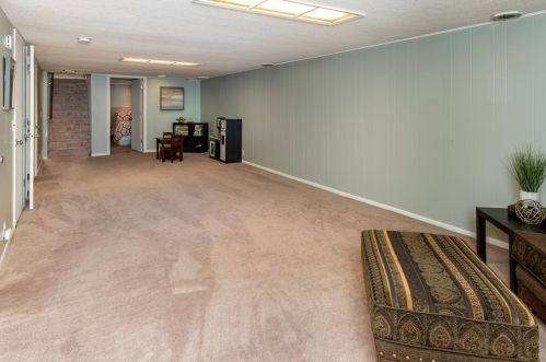 14392 Genesee Ave, Saint Paul MN  55124-8456 exterior