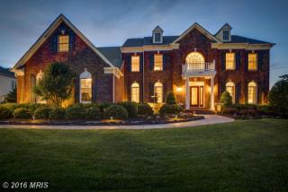 42446 Longacre Dr, Fairfax, VA 20152-6381