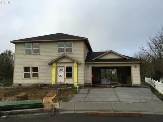 162 Vista Lake St, Oakland OR  97462-8705 exterior