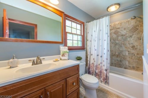 101 Charles St, Hackettstown NJ  07840-1209 exterior