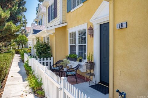 29 Strawflower St, San Juan Capistrano, CA 92694-0870
