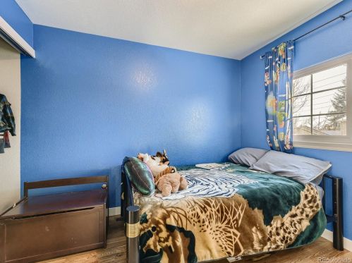 16294 Phillips Ln, Englewood CO  80112-4607 exterior