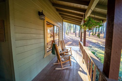 13404 Hidden Valley Rd, Grass Valley, CA 95949-8763