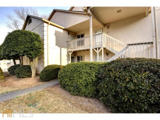 204 Bridge Ln, Smyrna, GA 30082-3834
