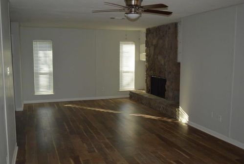 1119 Cozby St, Fort Worth TX  76126-3433 exterior