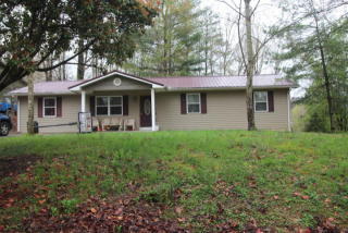 181 Cedar Cir, Jacksboro, TN 37757-4211