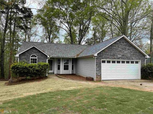 529 Ledbetter Rd, Villa Rica, GA 30180-5512