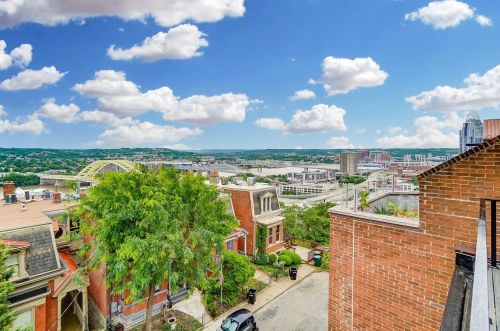 9 Filson Pl, Cincinnati OH  45202-1612 exterior