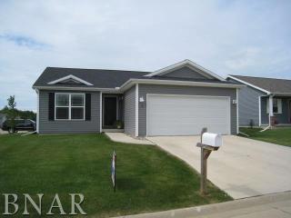 2 Barclay Ct, Bloomington, IL 61705-6592