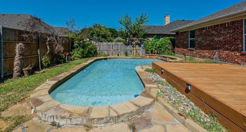 8958 Winding River Dr, Fort Worth TX  76118-7753 exterior