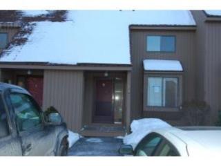 9 Kingston Ct, Merrimack, NH 03054-3428