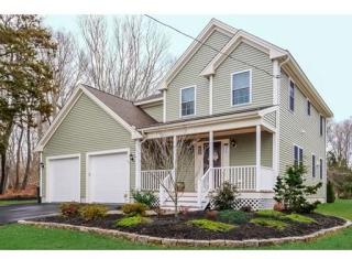 95 Seymour St, Warren, RI 02885-3831