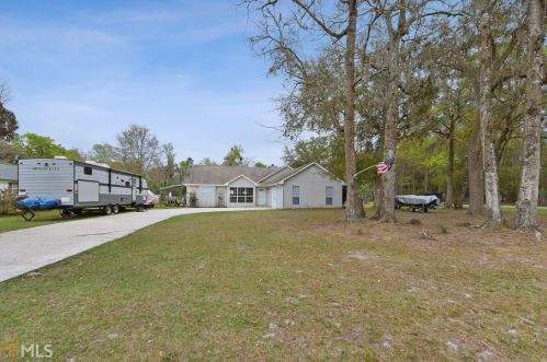 22 Windsor Cir, Woodbine, GA 31569-4124