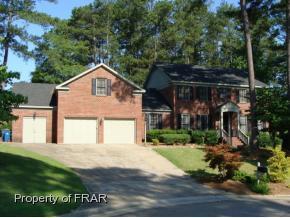 126 Thorncliff Dr, Fayetteville, NC 28303-5268