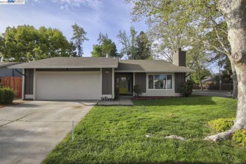 4190 Crisfield Ln, Pleasanton, CA 94566-4742
