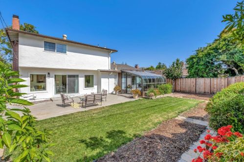 1741 Linnet Ln, Sunnyvale CA  94087-4832 exterior