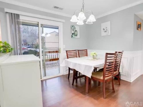 3121 Sayre Dr, Princeton NJ  08540-5820 exterior