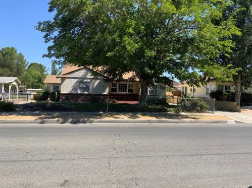 857 Newgrove St, Lancaster, CA 93534-3009