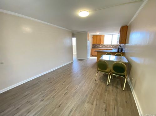 1118 Pua Ln, Honolulu, HI 96817-3870