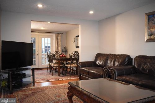 2843 Schubert Dr, Silver Spring MD 20904-6886 exterior