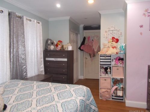 146 Emmett Ave, Derby CT  06418-1232 exterior