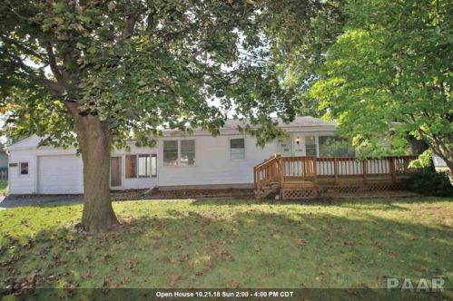 300 St, Pekin IL  61554-5631 exterior