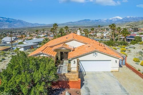 9805 Verbena Dr, Desert Hot Springs, CA 92240-1908