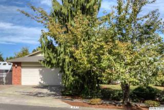 697 J David St, Salem, OR 97306-1718