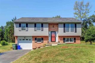 3011 Hadley Dr, York, PA 17408-9471