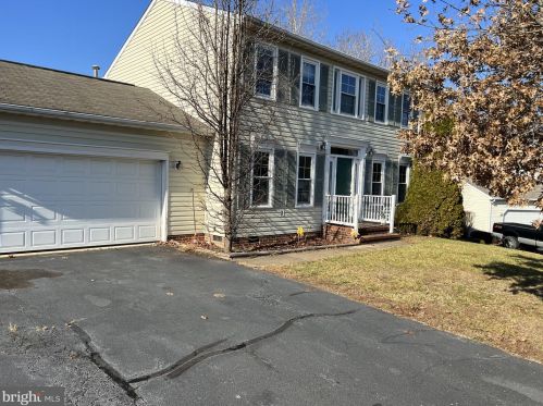10008 Shadowridge Ct, Fredericksburg, VA 22407-4387