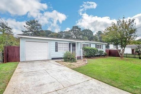 1208 Hiawatha Ln, Austell, GA 30168-4240