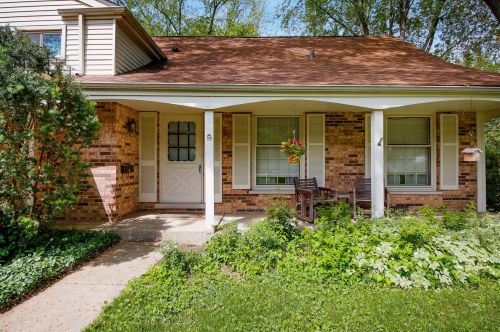 417 River Rd, Naperville, IL 60540-5036