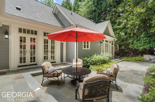 2990 Margaret Mitchell Dr, Atlanta GA  30327-1708 exterior