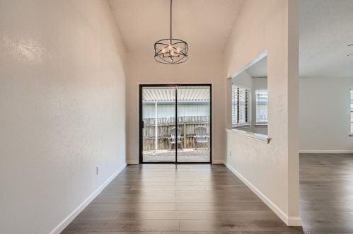 718 Dulwich St, Austin TX  78748-6512 exterior