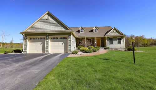 53 Cross Rd, Mount Vernon, NH 03057-1207