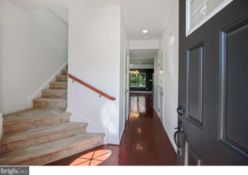 90 Sundance Dr, Trenton NJ  08619-3967 exterior