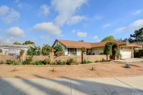 4451 Warren St, Riverside, CA 92503-3050