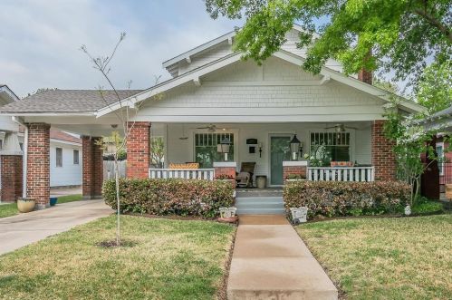 1704 Virginia Pl, Fort Worth TX  76107-3976 exterior